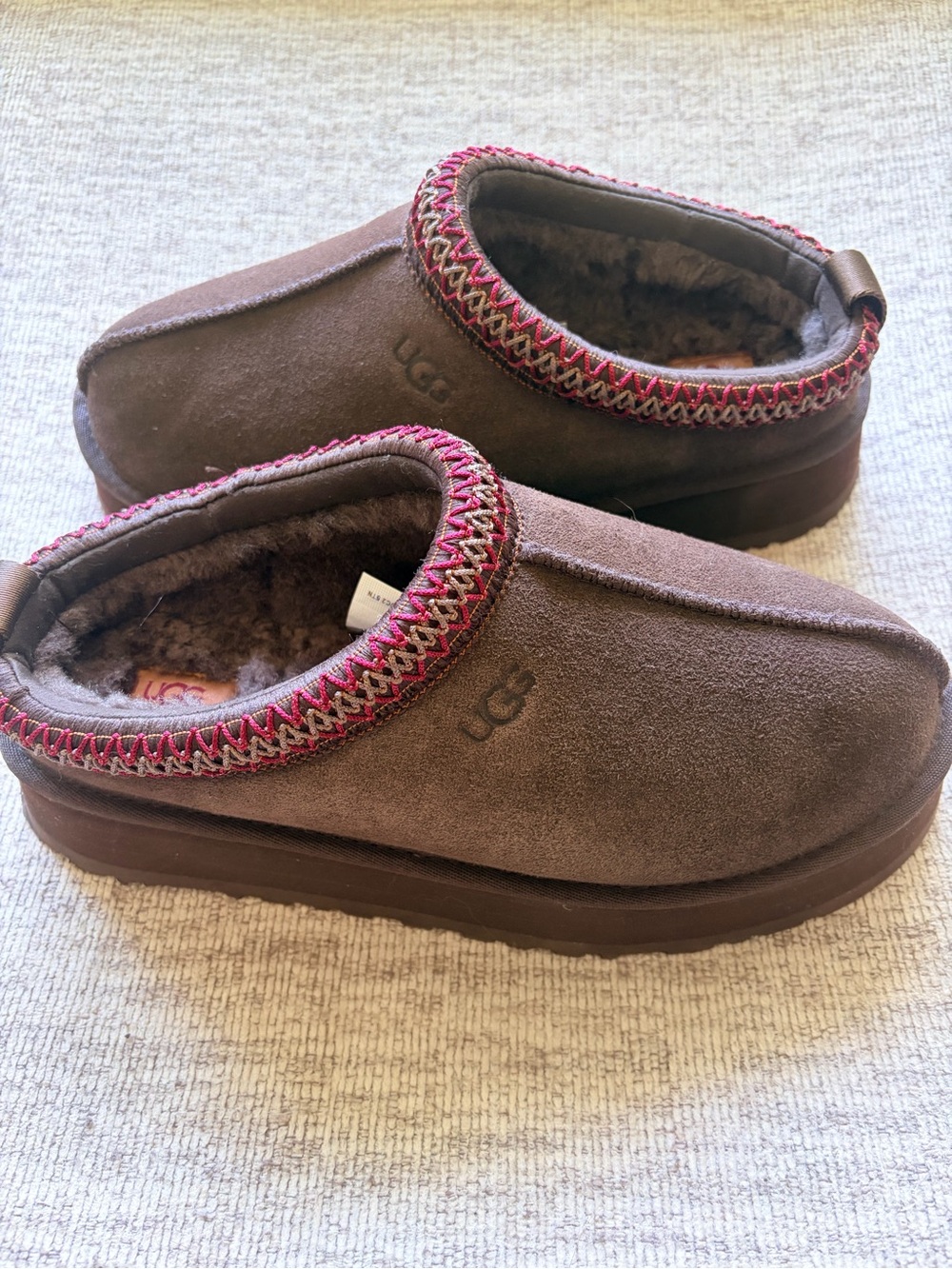 UGG Women's Tazz II Dusted Cocoa Size 8